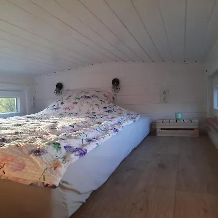 Nad Jeziorem Z Jacuzzi * Sulęczyno