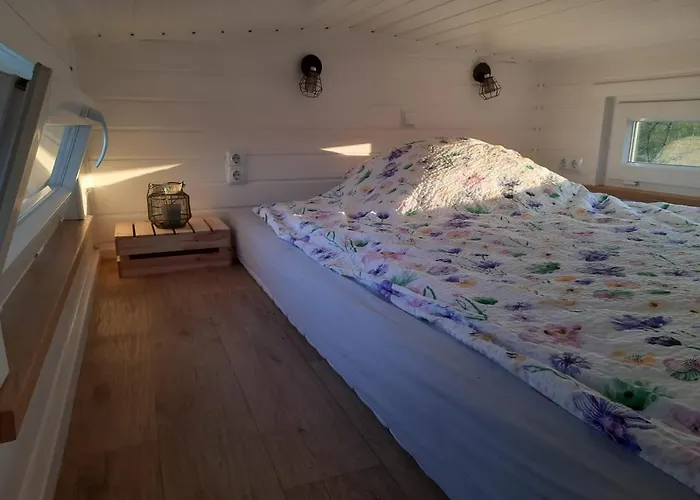 Nad Jeziorem Z Jacuzzi *