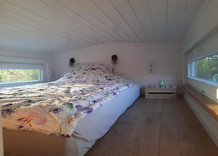 Nad Jeziorem Z Jacuzzi * Sulęczyno